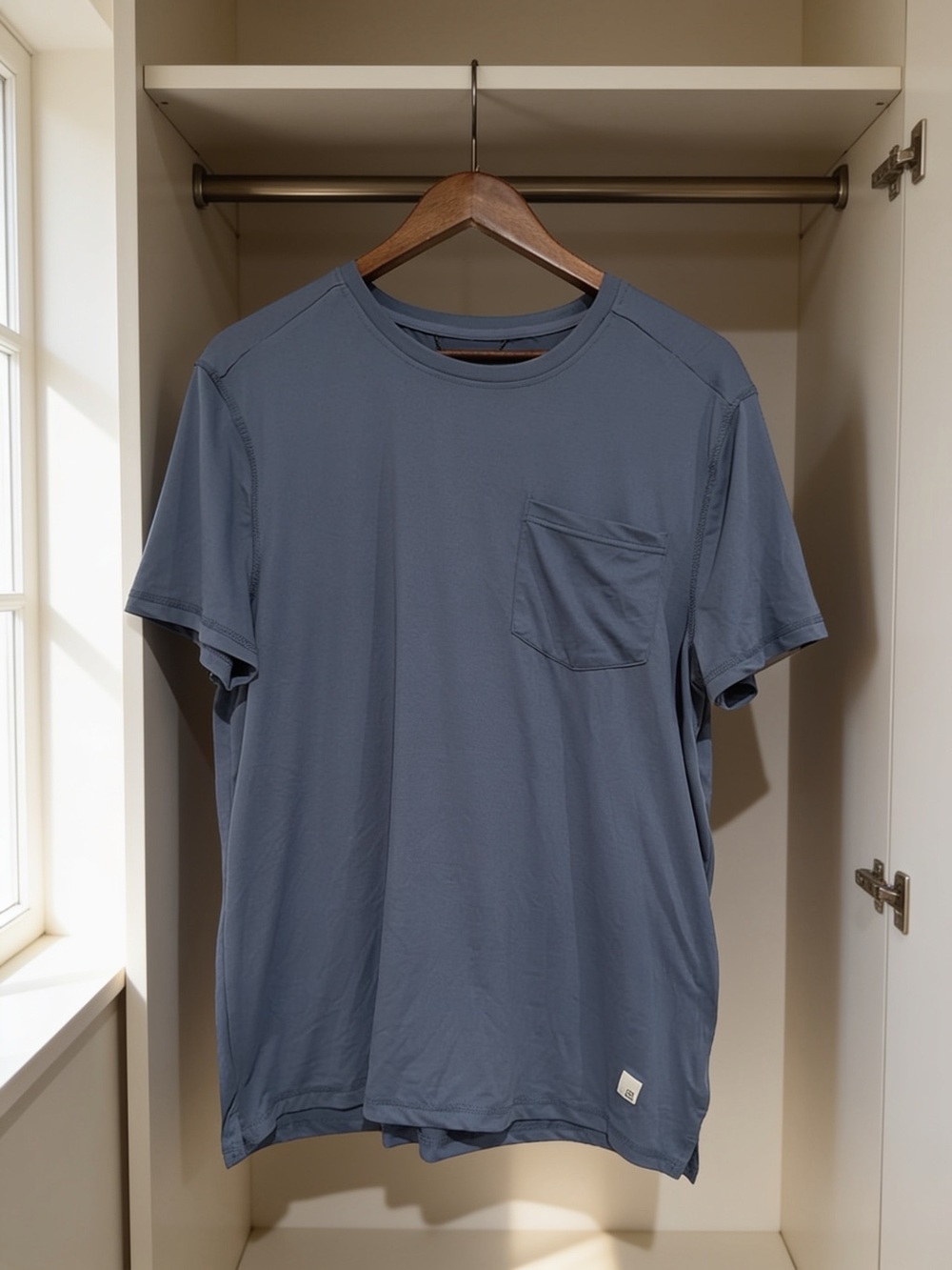 Avalanche Men's Slate Blue Pocket Tee